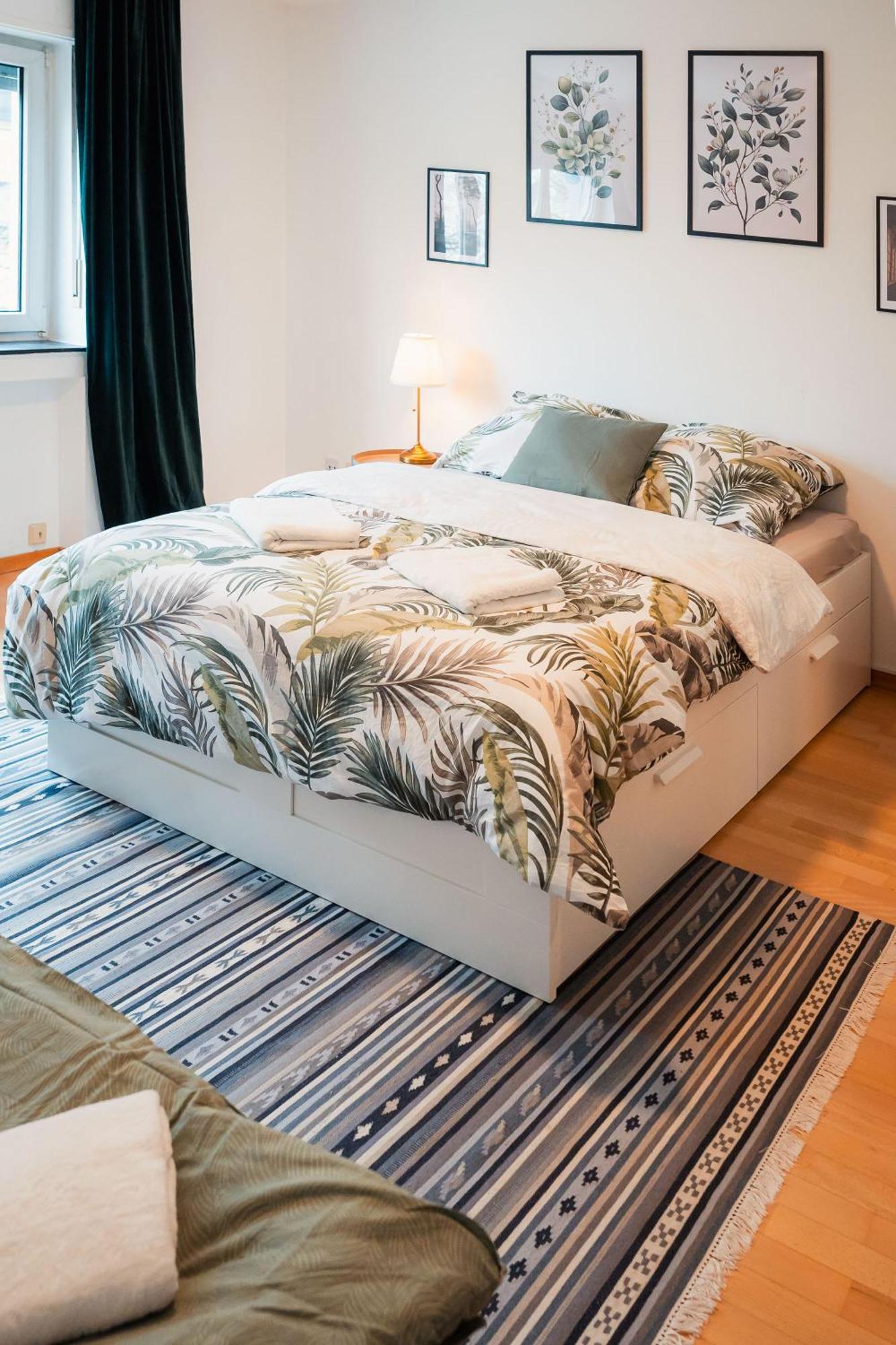 N2 Centrally Located 3-Room Apartment With Balcony Or Individual Rooms Karlsruhe Ngoại thất bức ảnh